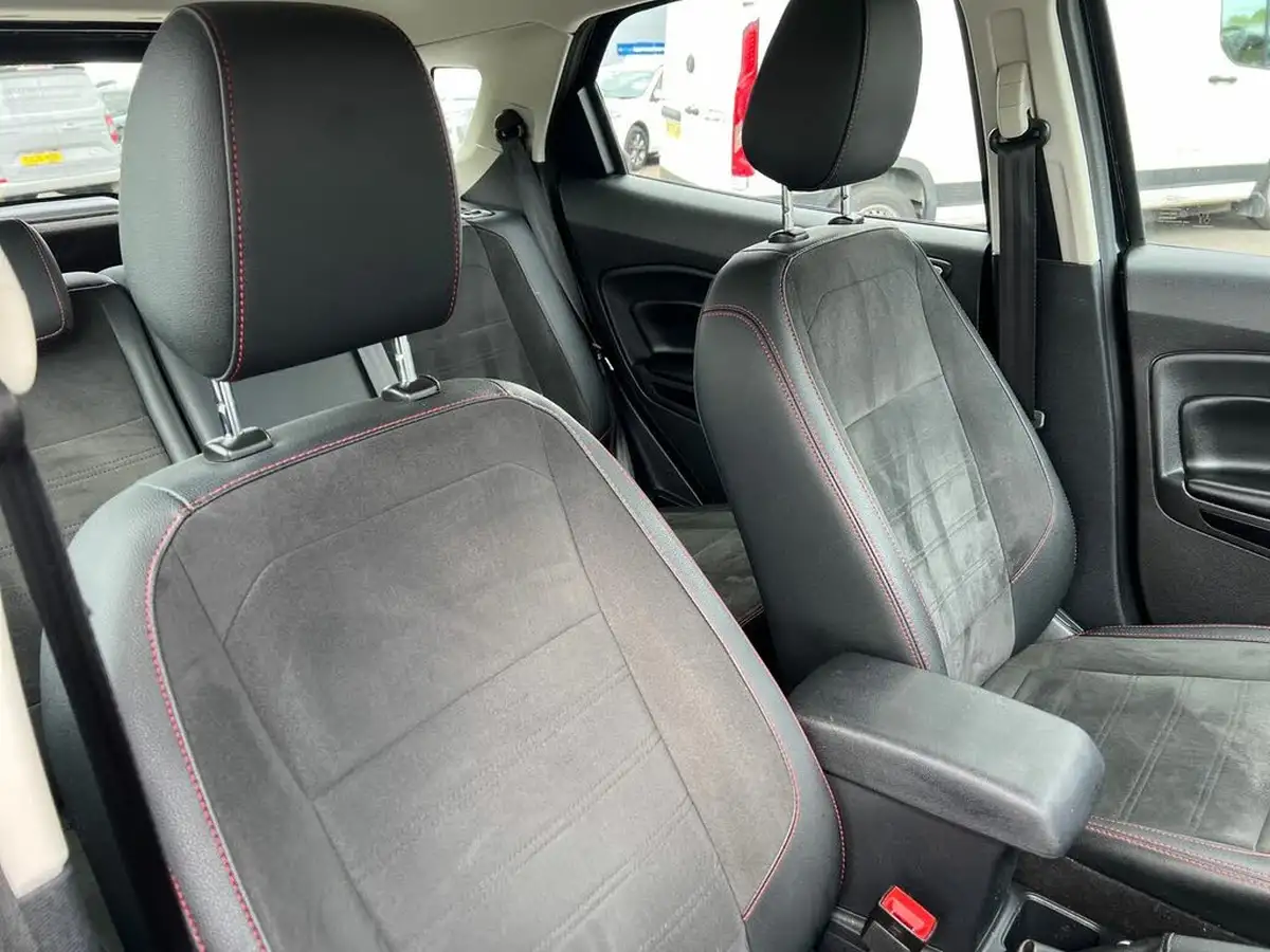 2022-ford-ecosport-10t-st-line-125ps-big-11