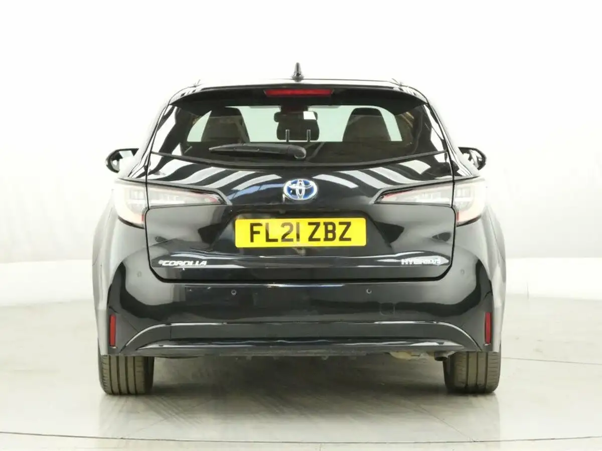 2021-toyota-corolla-18-vvt-i-icon-tech-spare-wheel-touring-sports-5d-big-6