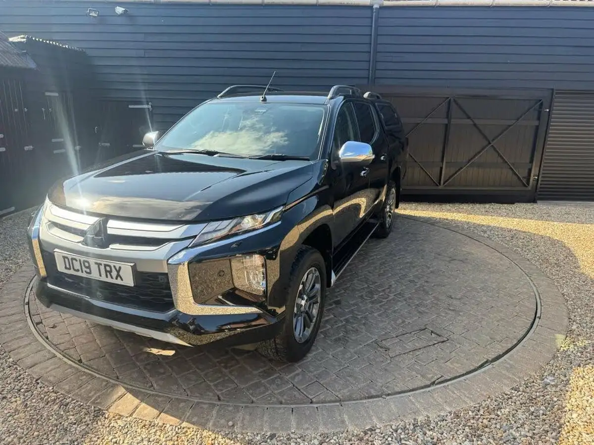 2019-mitsubishi-l200-22di-d-barbarian-x-big-44