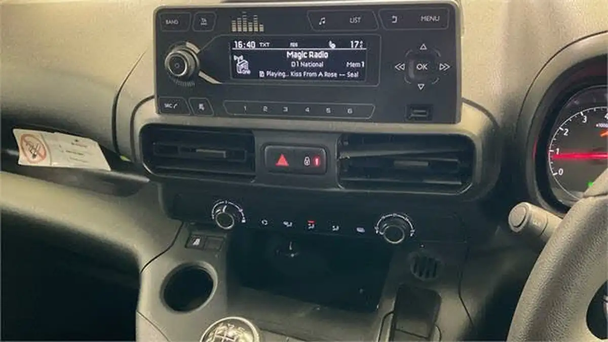 2019-vauxhall-combo-16cdti-edition-2000-100pseu6-big-6