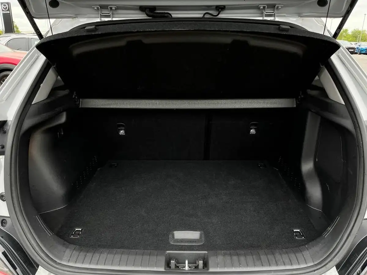 2022-hyundai-kona-e-premium-204ps-64kwh-7kw-obc-big-22