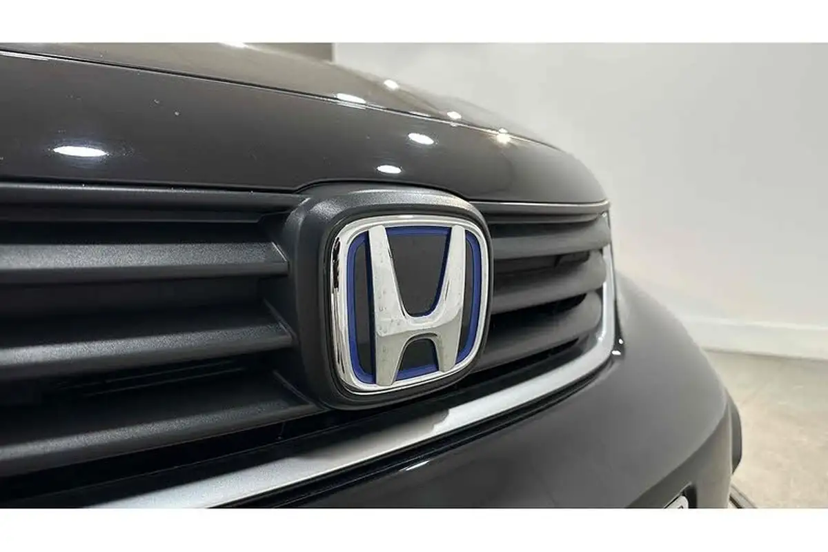 2021-honda-jazz-15-i-mmd-crosstar-ex-109ps-two-tone-big-15