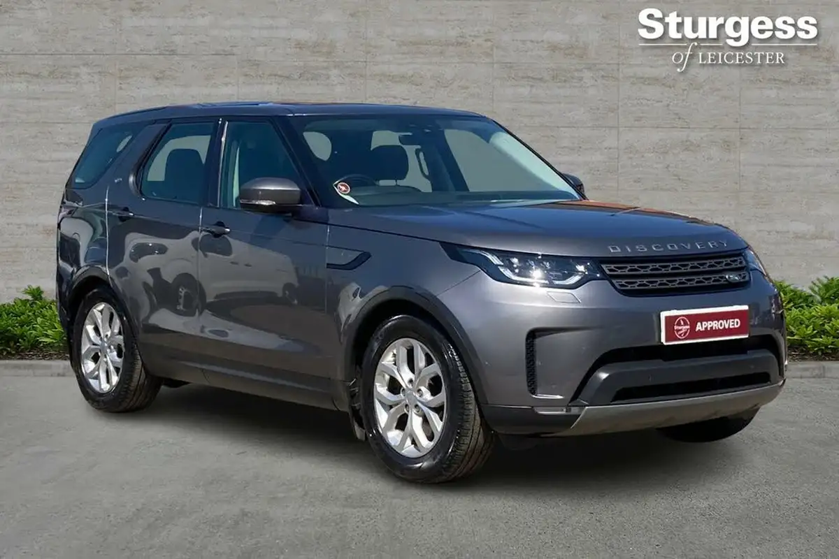 2017-land-rover-discovery-30td6-se-259ps-awd-station-wagon-5d-auto-big-0