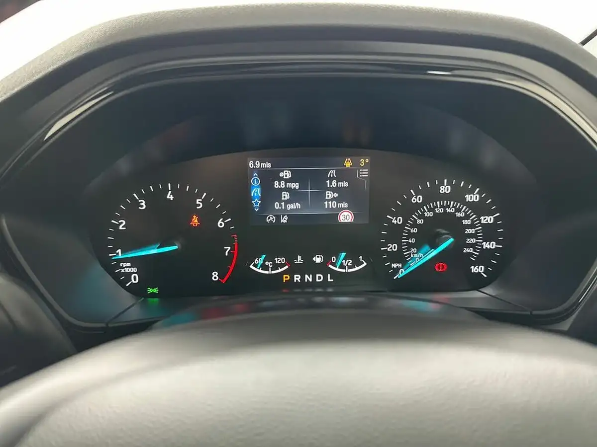 2025-ford-focus-10t-st-line-155ps-estate-powershift-big-18
