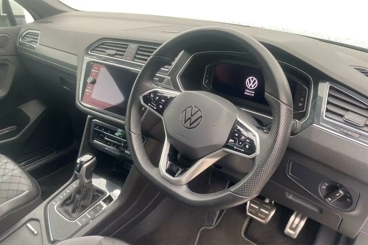 2023-volkswagen-tiguan-20tdi-r-line-edition-big-5