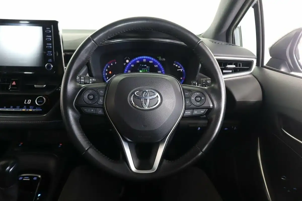 2021-toyota-corolla-18-vvt-i-icon-tech-spare-wheel-touring-sports-5d-big-43
