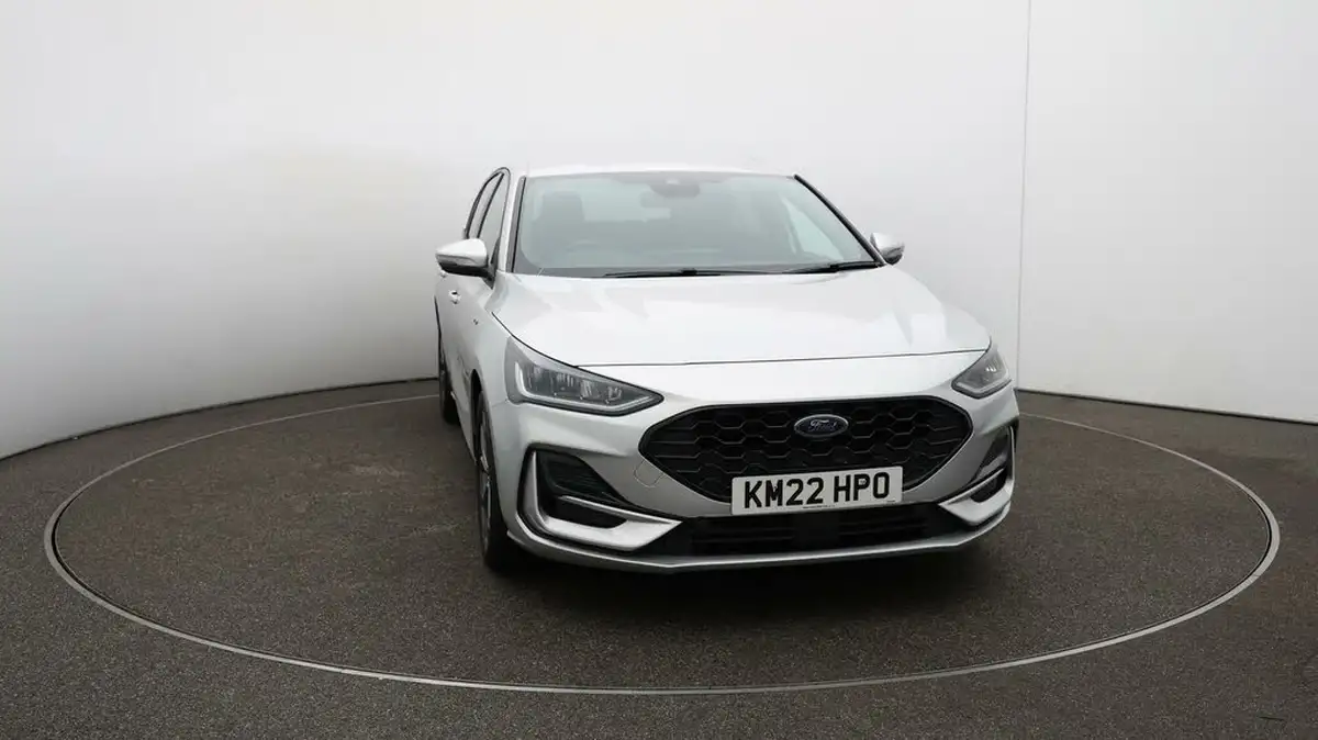 2022-ford-focus-10t-st-line-125ps-hatchback-big-39