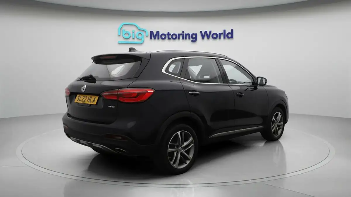 2022-mg-hs-15t-gdi-exclusive-162ps-dct-big-7
