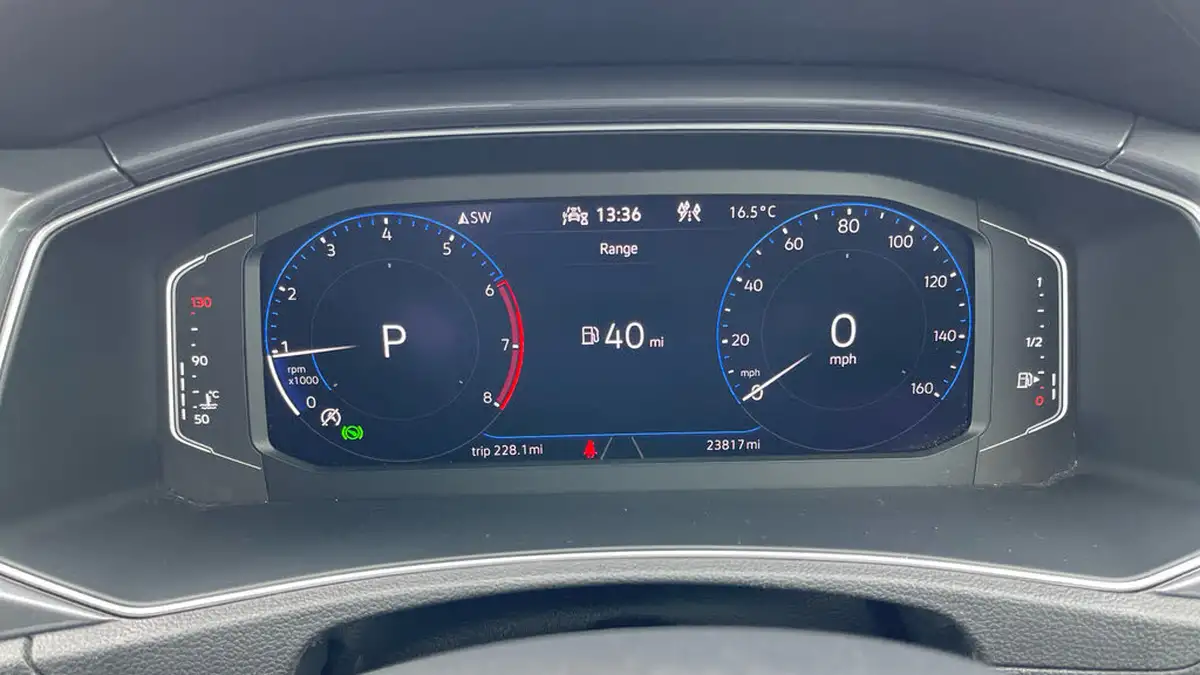 2021-volkswagen-t-roc-15-tsi-sel-dsg-big-12