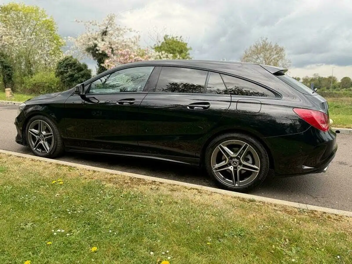 2016-mercedes-benz-cla-21d-cla220-amg-sport-ss-shooting-brake-5d-big-15