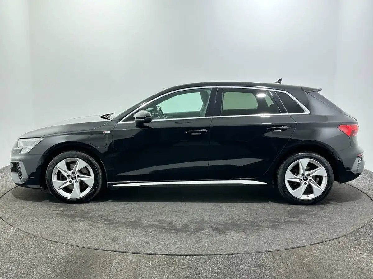 2021-audi-a3-14-40-tfsi-e-s-line-big-4