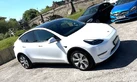 2022-tesla-model-y-e-long-range-small-4