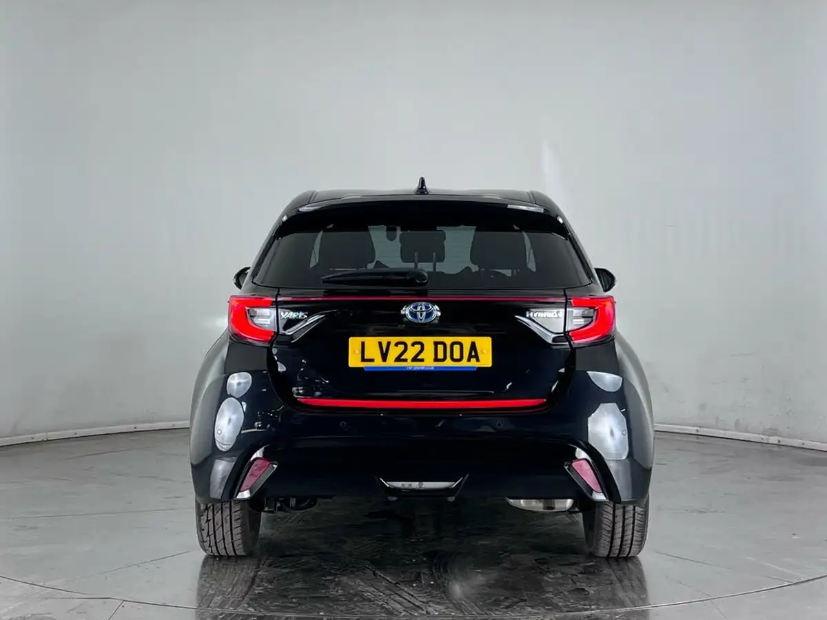 2022-toyota-yaris-15-vvt-i-dynamic-big-8