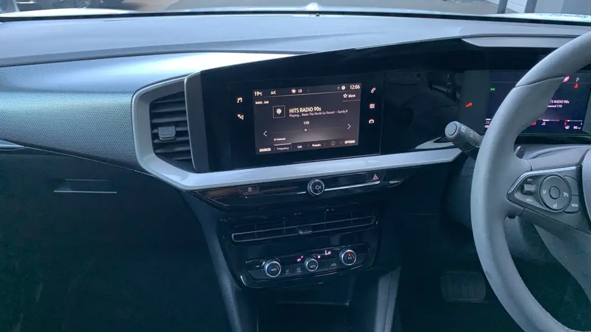 2024-vauxhall-mokka-12-design-130ps-auto-big-9