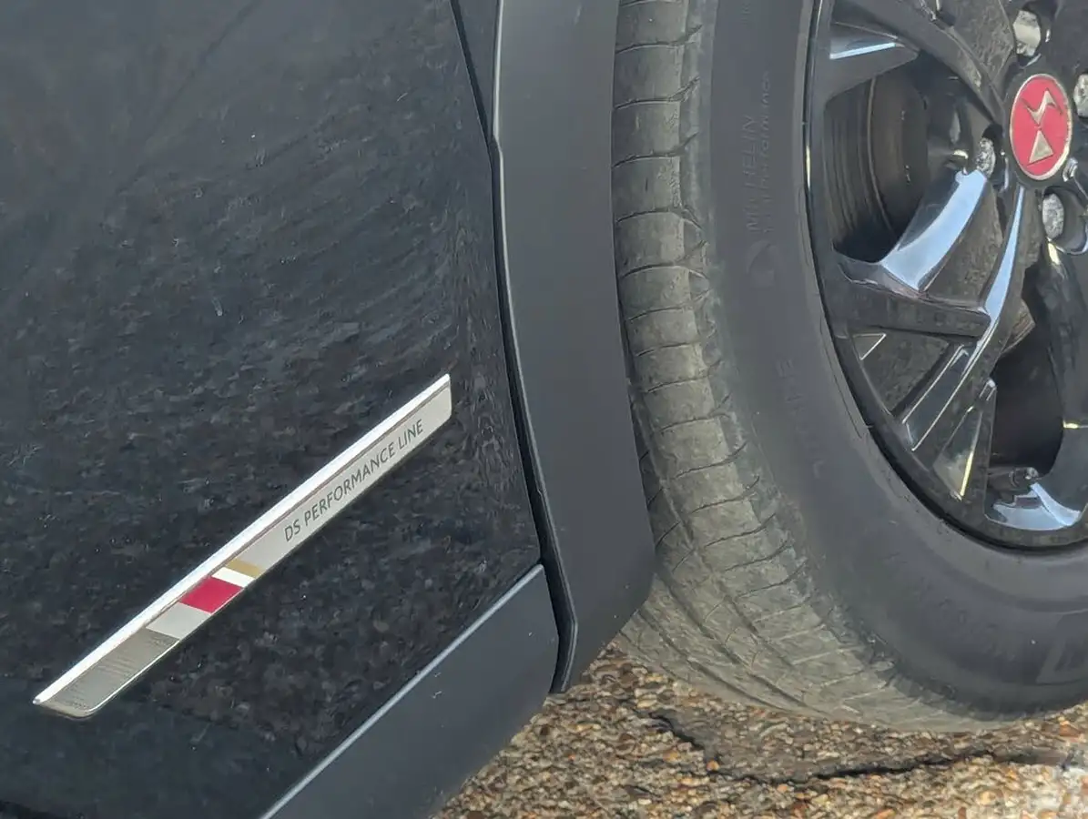 2019-ds-ds-3-crossback-12-puretech-performance-line-100ps-big-36
