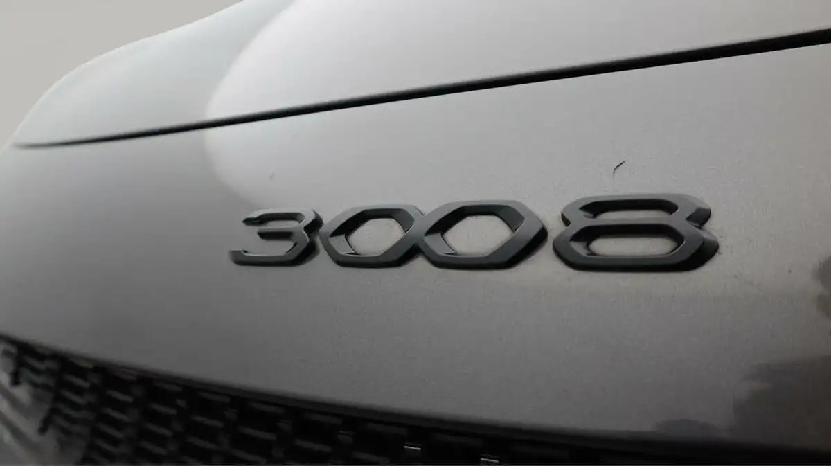 2022-peugeot-3008-suv-16-puretech-gt-premium-225bhp-hybrid-e-eat8-big-21
