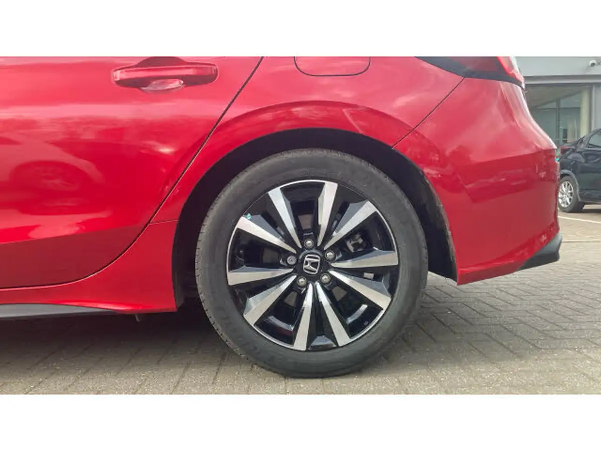 2024-honda-civic-20-i-mmd-elegance-big-8