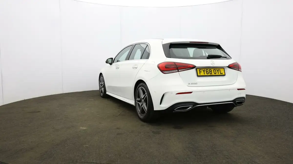 2018-mercedes-benz-a-class-13-a200-amg-line-premiumss-hatchback-5d-7g-dct-big-31