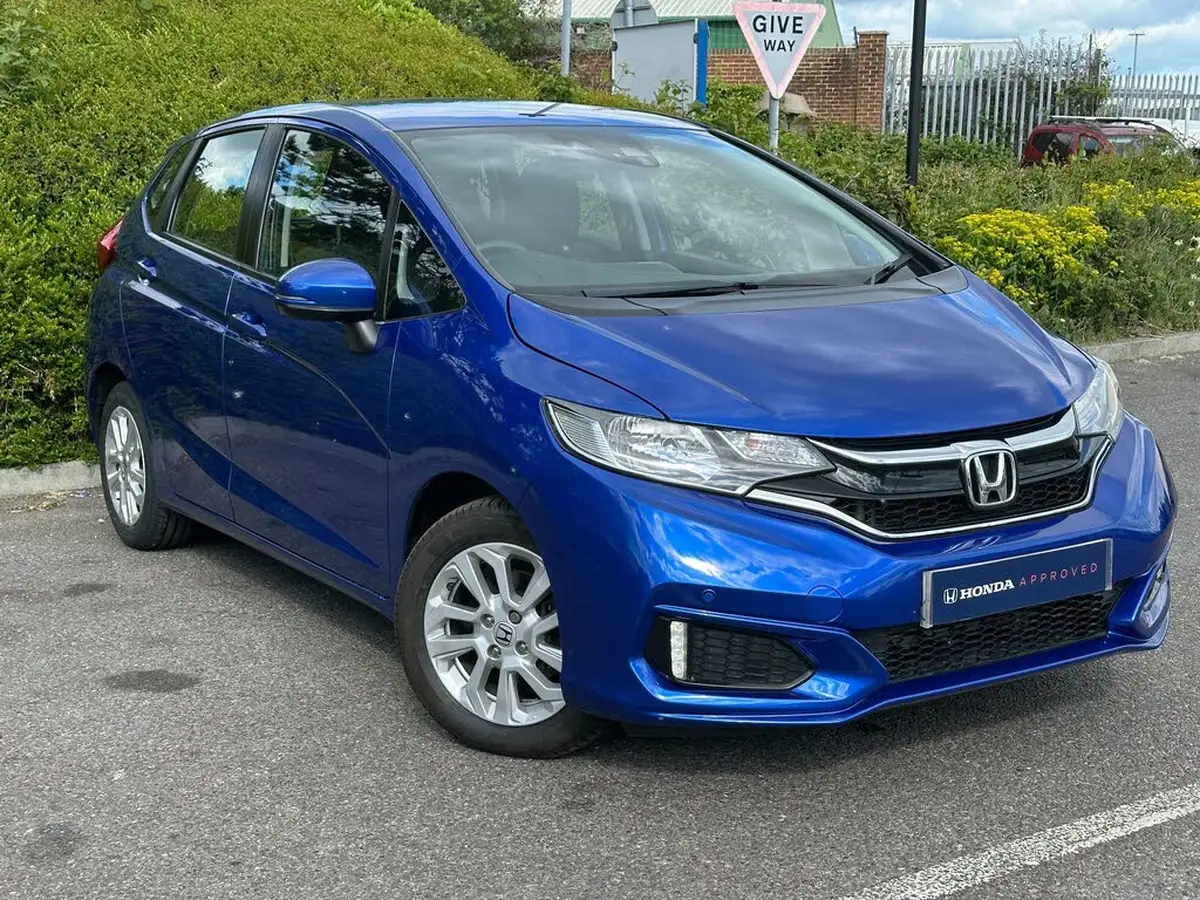 2019-honda-jazz-13-i-vtec-se-cvt-big-40