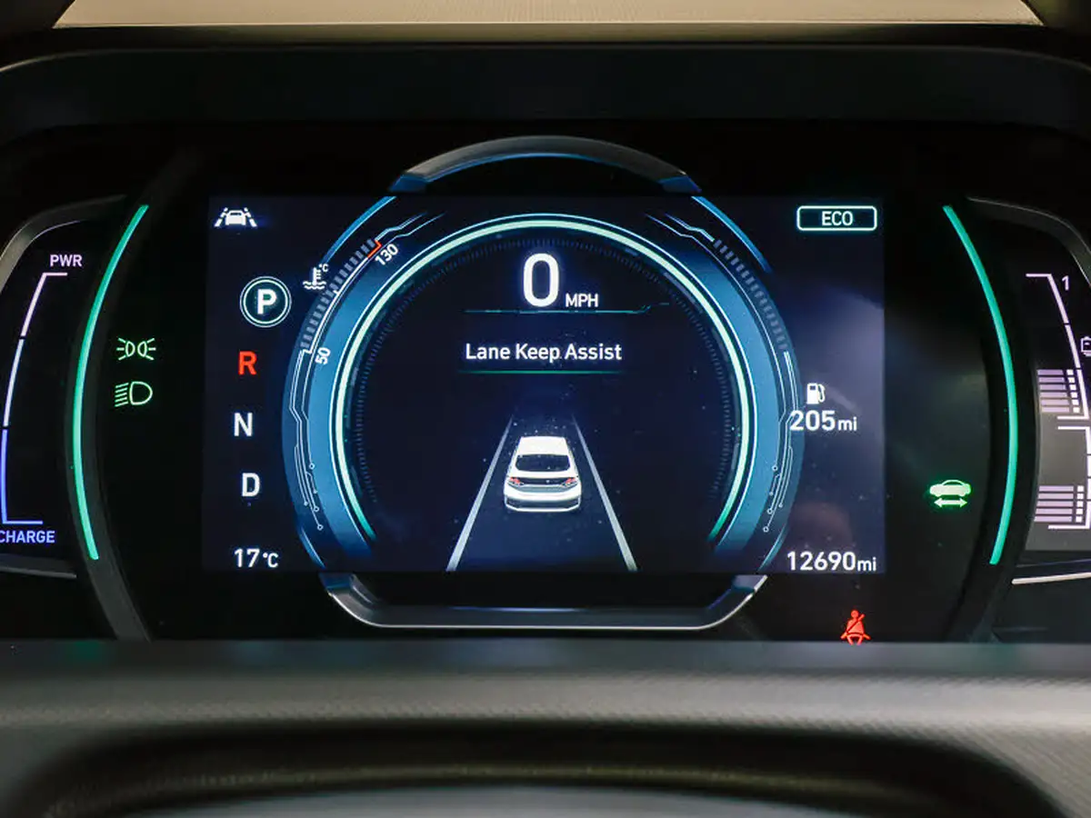 2022-hyundai-ioniq-16-gdi-premium-se-hybrid-big-17