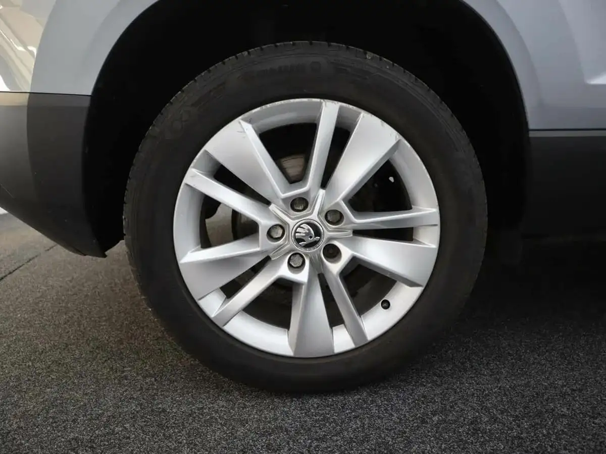 2020-skoda-karoq-10-tsi-se-technology-116ps-big-5
