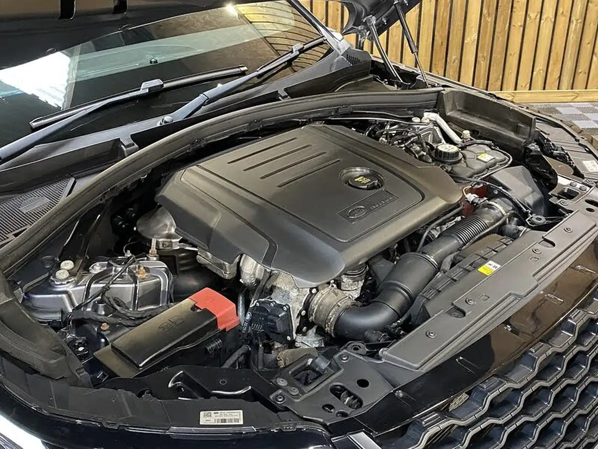 2019-land-rover-range-rover-velar-20-d180-r-dynamic-s-big-63