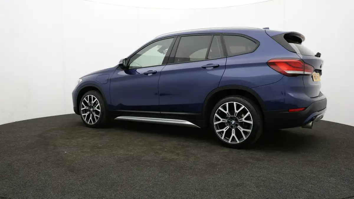 2021-bmw-x1-15-xdrive-25e-phev-xline-big-65