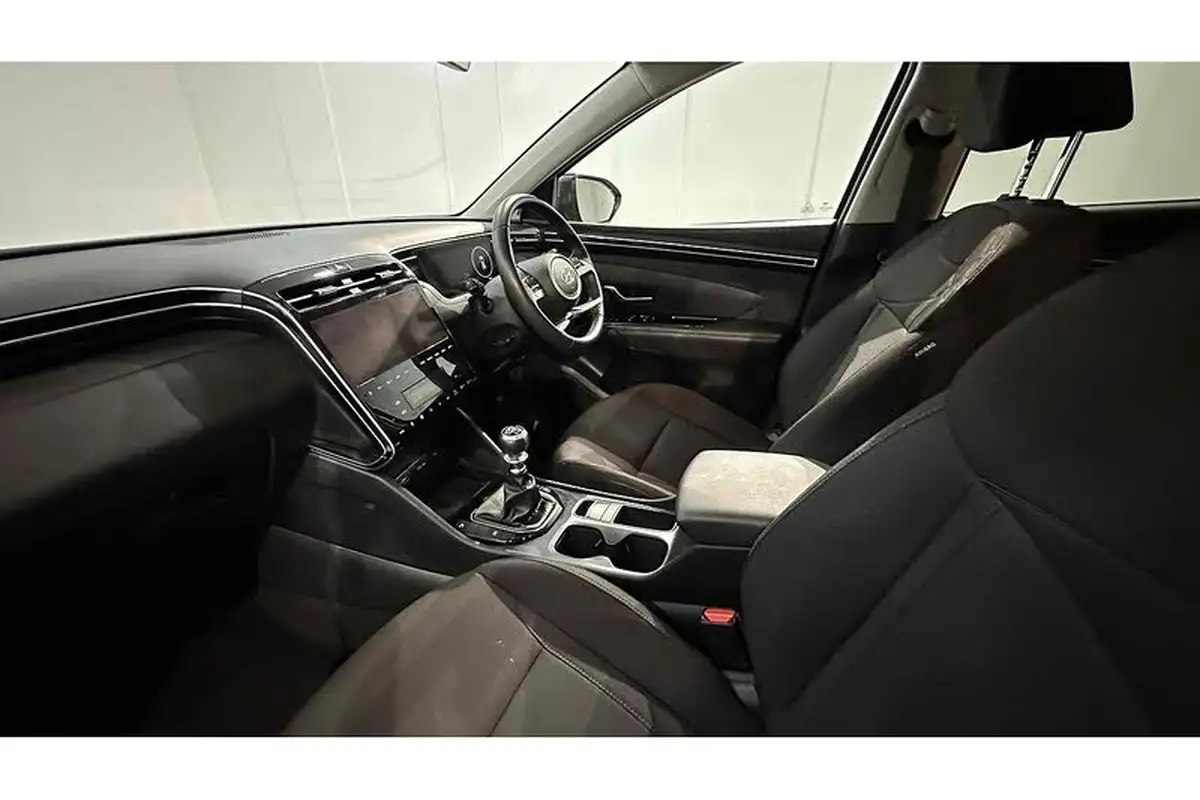 2022-hyundai-tucson-16-t-gdi-se-connect-150ps-big-18