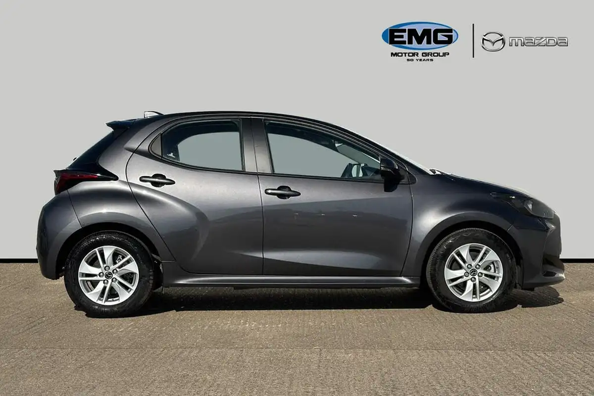 2022-mazda-mazda2-15-agile-big-2