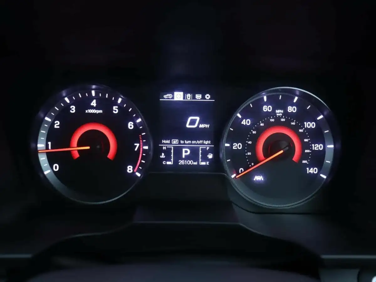 2022-kgm-ssangyong-tivoli-15-ultimate-auto-big-7