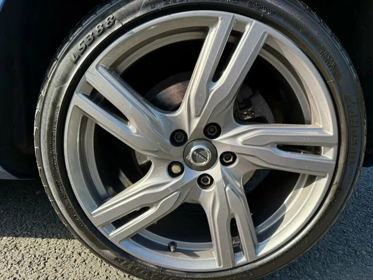 2018-volvo-v40-20td-d3-r-design-pro-big-46