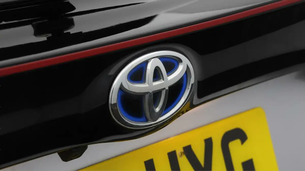 2022-toyota-yaris-15-vvt-i-dynamic-big-19