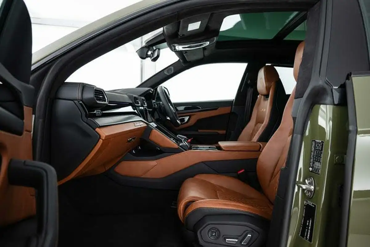 2024-lamborghini-urus-40-no-trim-big-5