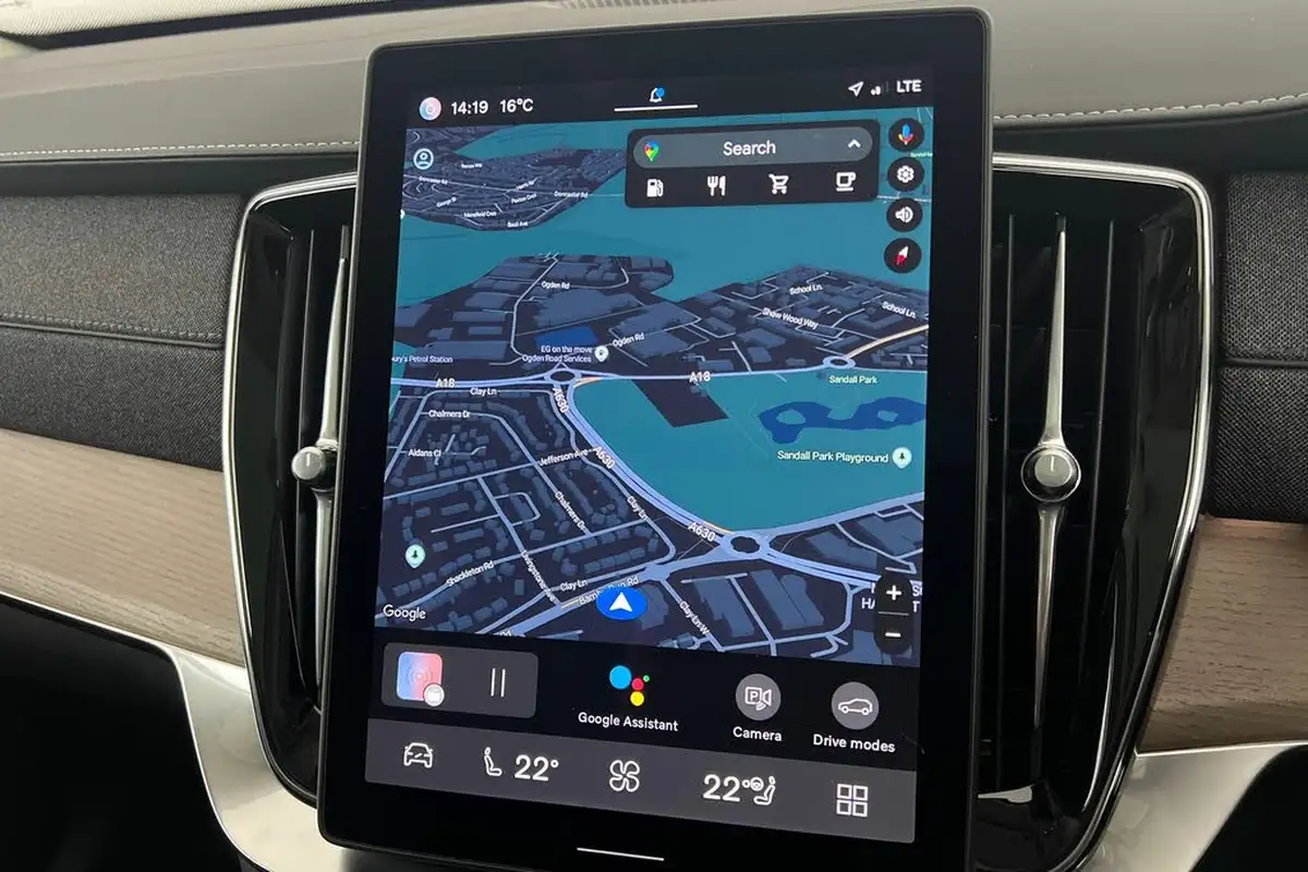 2025-volvo-xc90-20-b5-plus-big-14