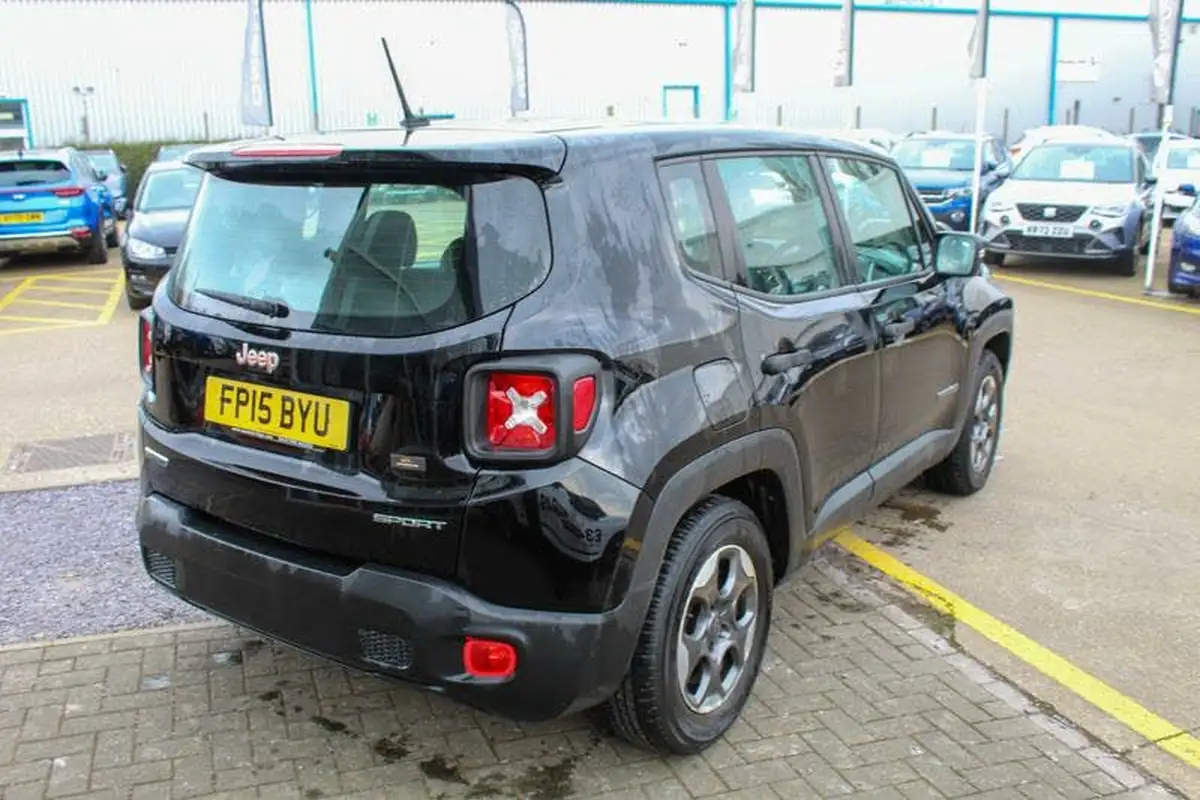2015-jeep-renegade-16td-sport-big-6