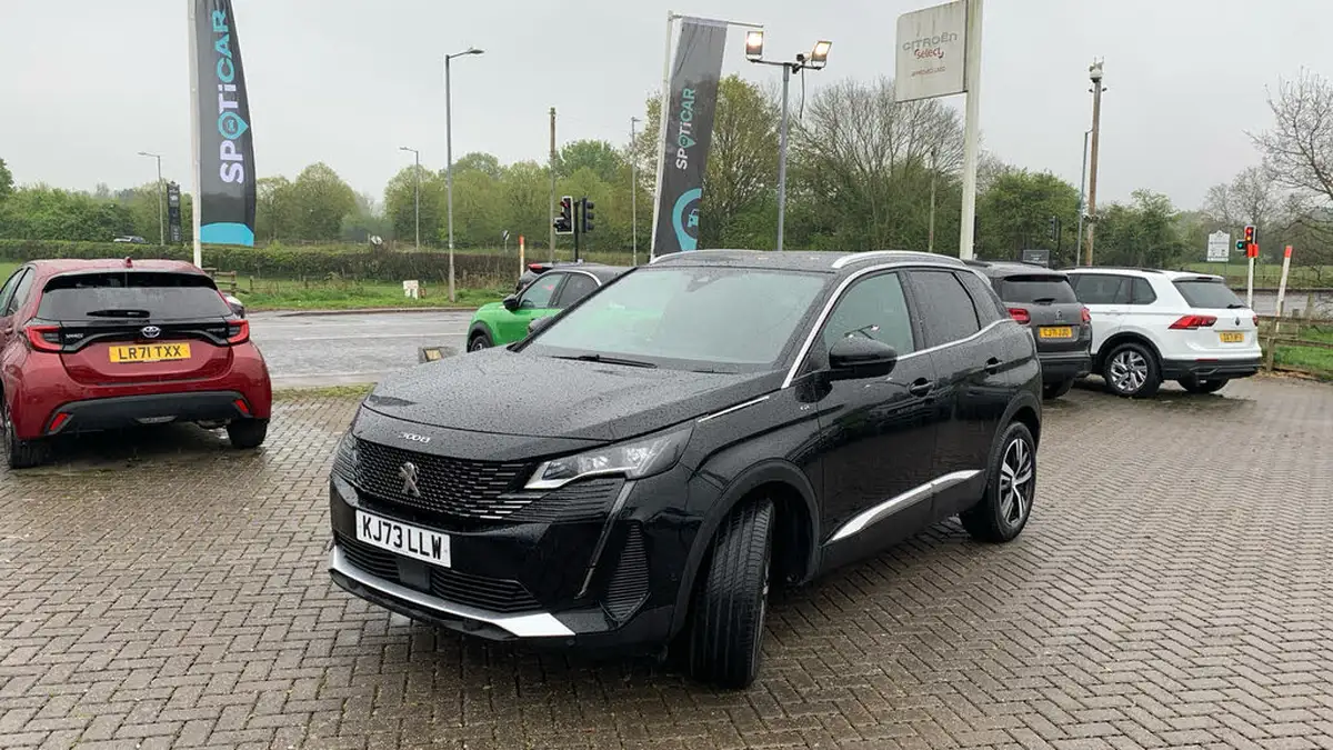 2024-peugeot-3008-suv-12-puretech-gt-136ps-hybrid-e-dsc6-big-6