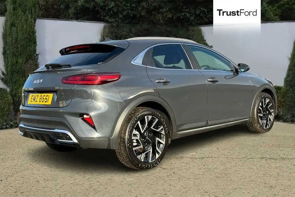 2024-kia-xceed-15-t-gdi-3-big-3