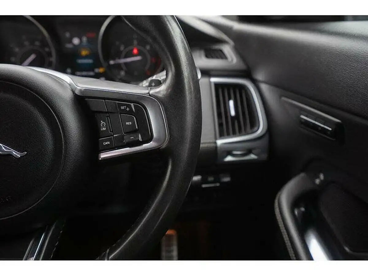 2019-jaguar-e-pace-20-i4d-r-dynamic-se-240ps-awd-auto-big-34