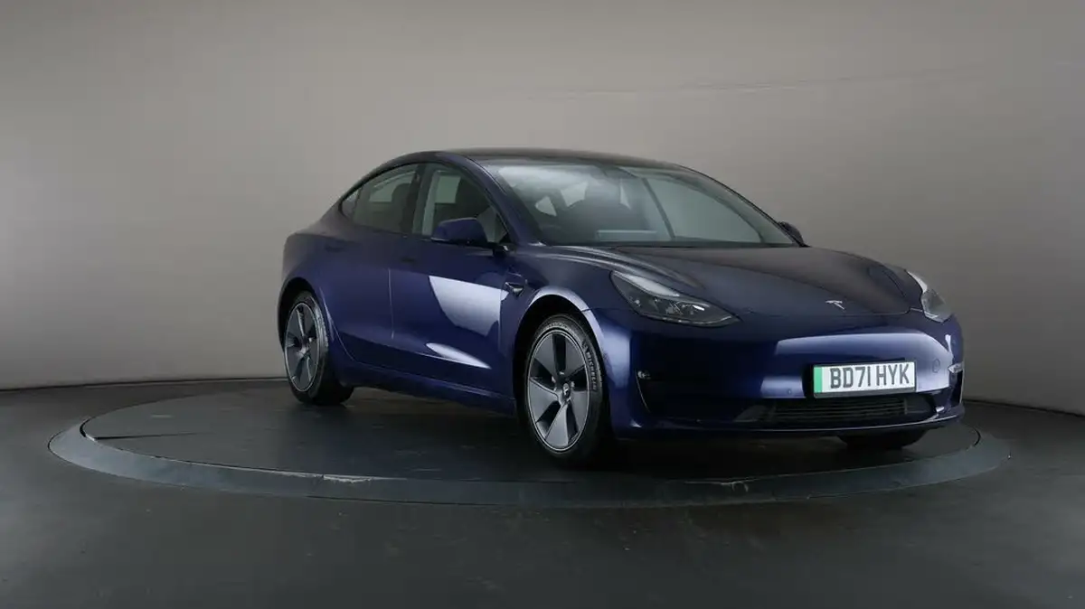 2021-tesla-model-3-e-long-range-awd-big-45
