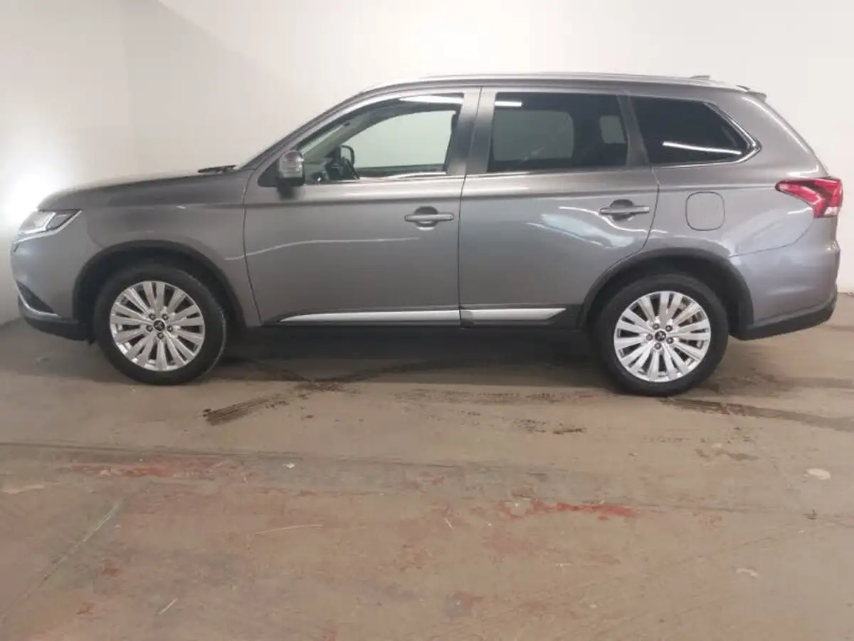 2020-mitsubishi-outlander-20-exceed-big-3