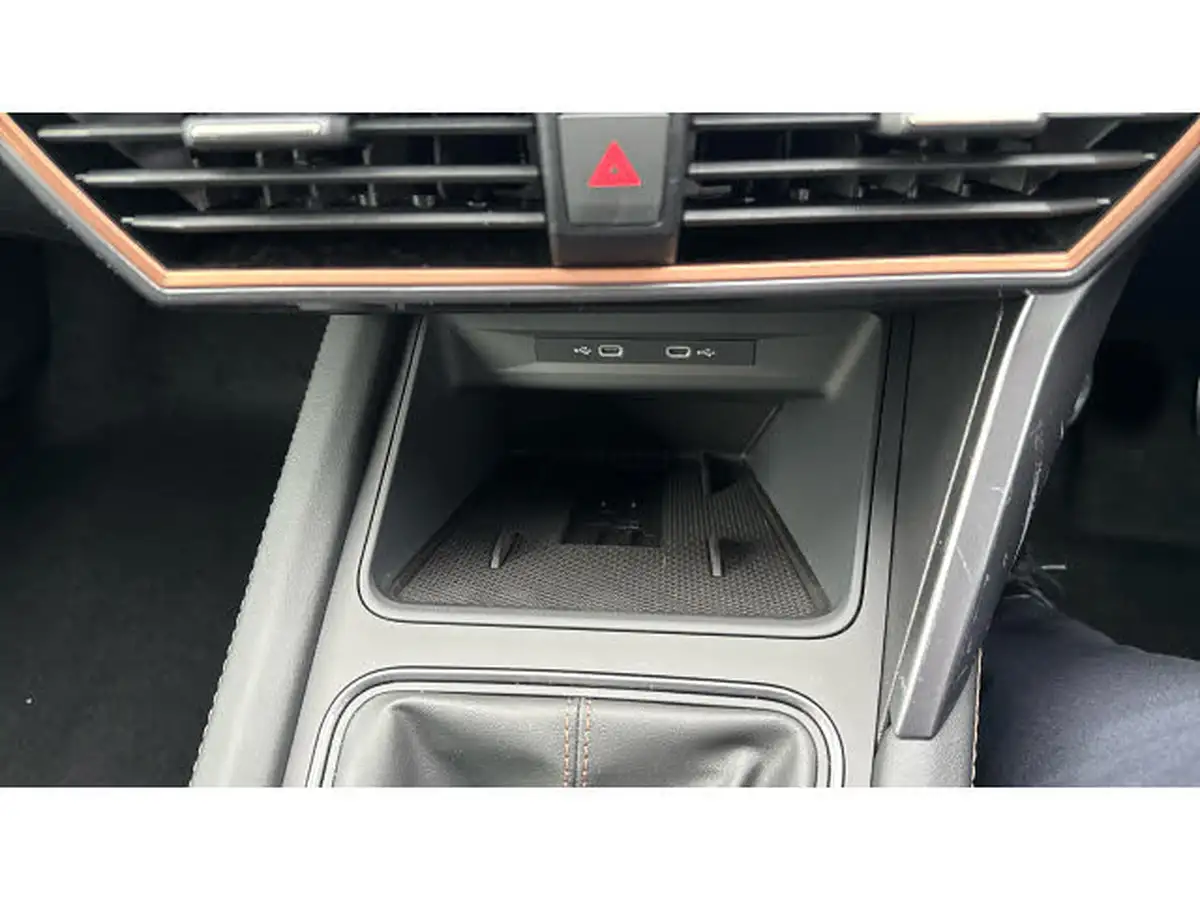 2025-cupra-leon-nf-15-tsi-v1-hatchback-big-21