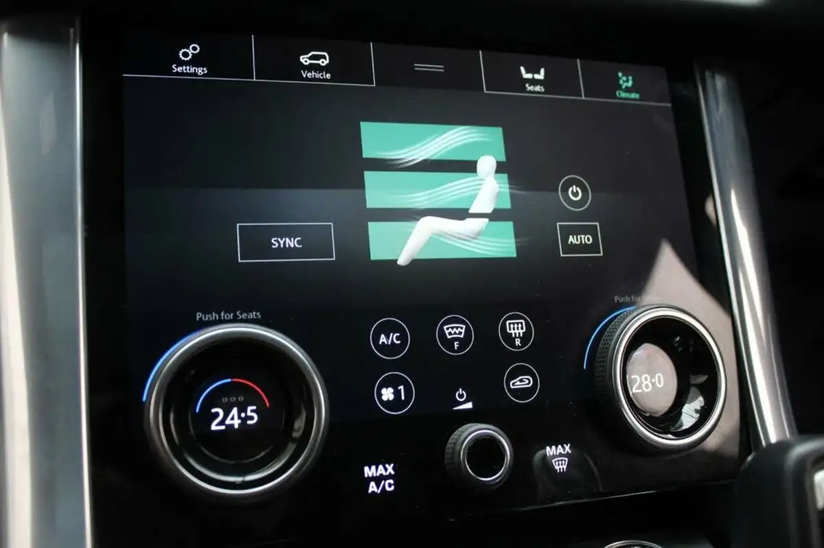2021-land-rover-range-rover-sport-30-d300-hse-dynamic-black-big-32