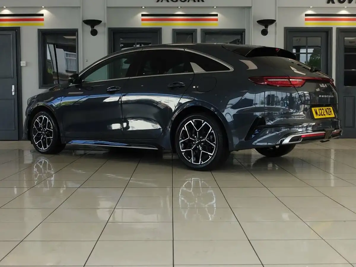 2022-kia-pro-ceed-15-t-gdi-gt-line-big-7