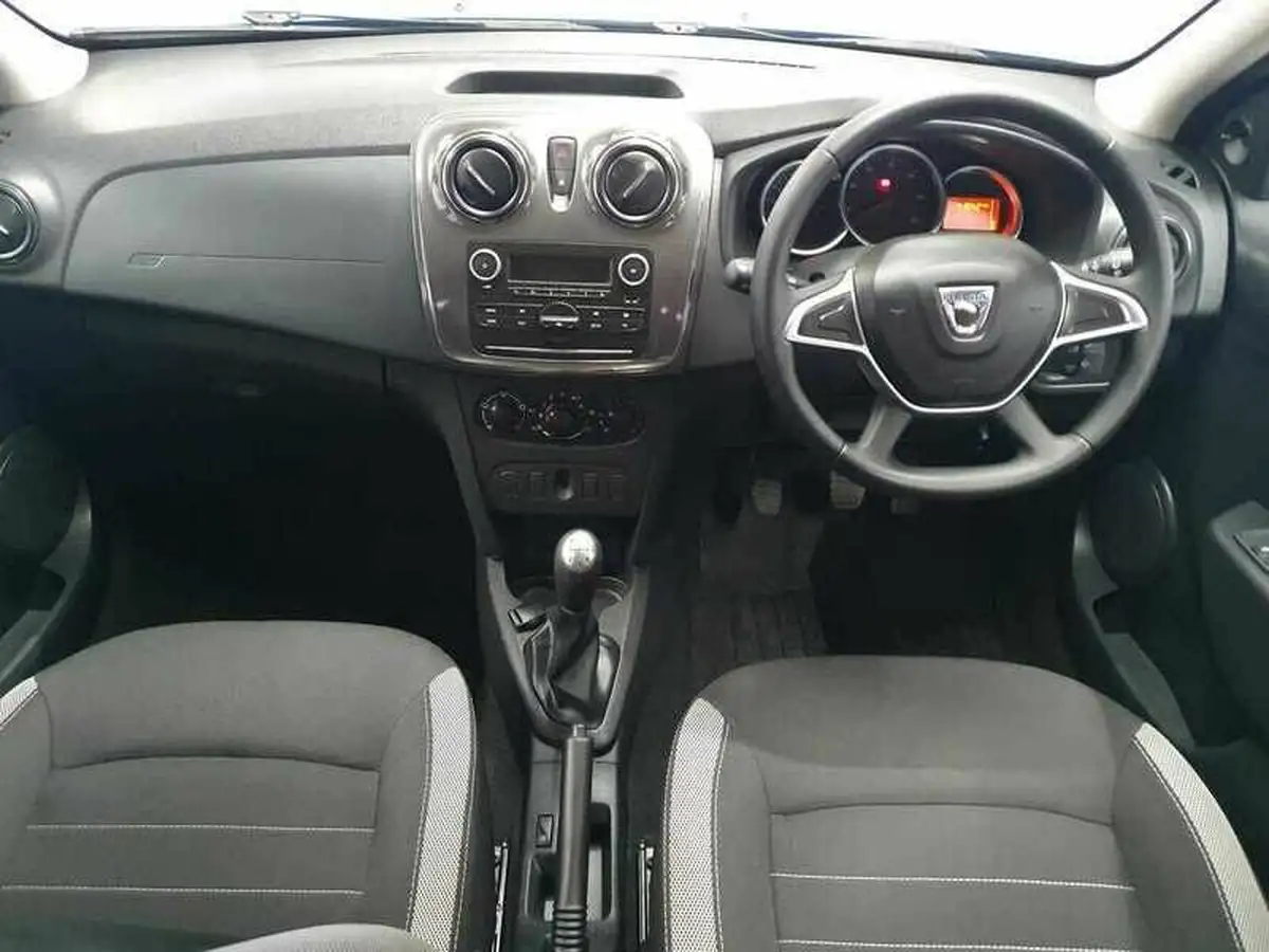 2019-dacia-sandero-stepway-09-tce-essential-big-10