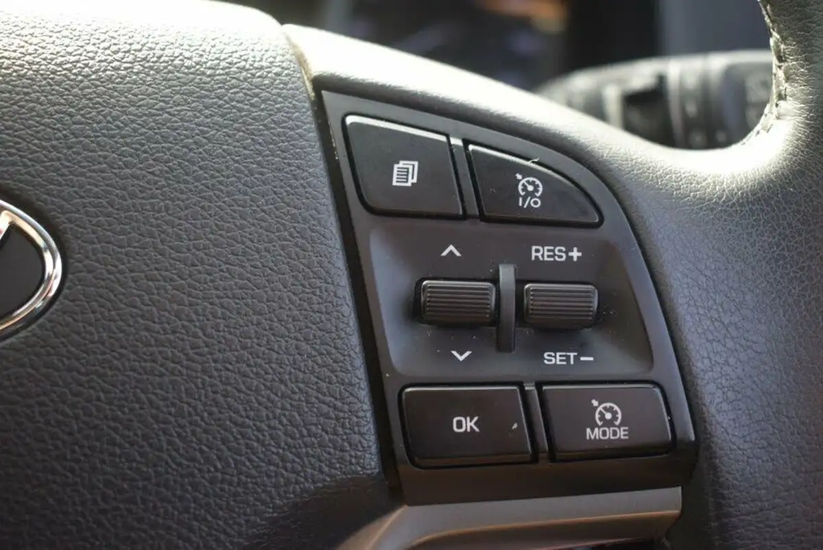 2018-hyundai-tucson-16-t-gdi-sport-edition-dct-big-22