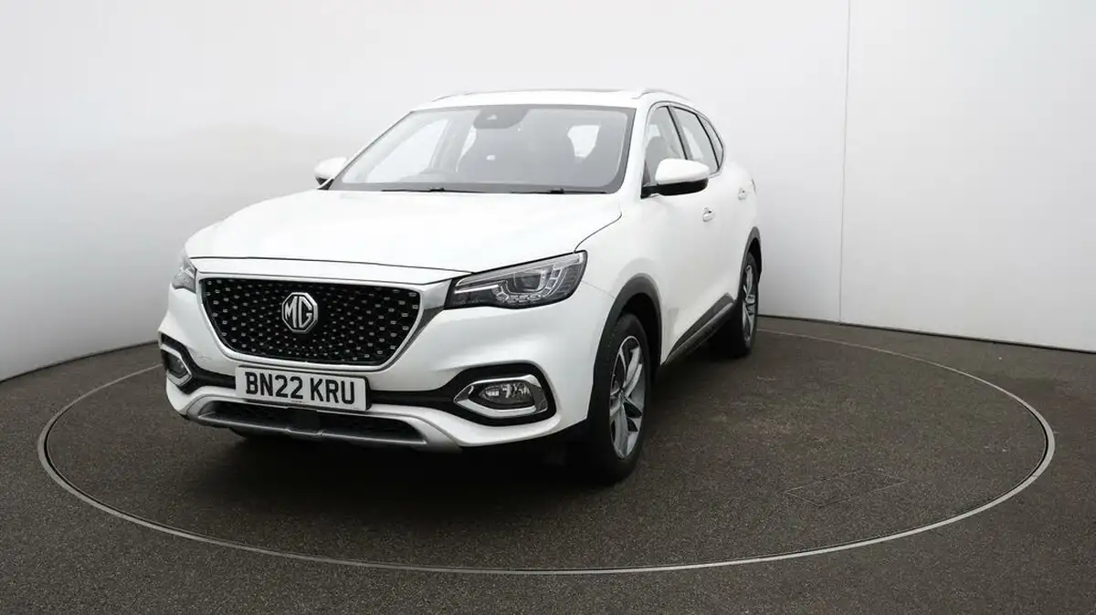 2022-mg-hs-15t-gdi-exclusive-162ps-big-38