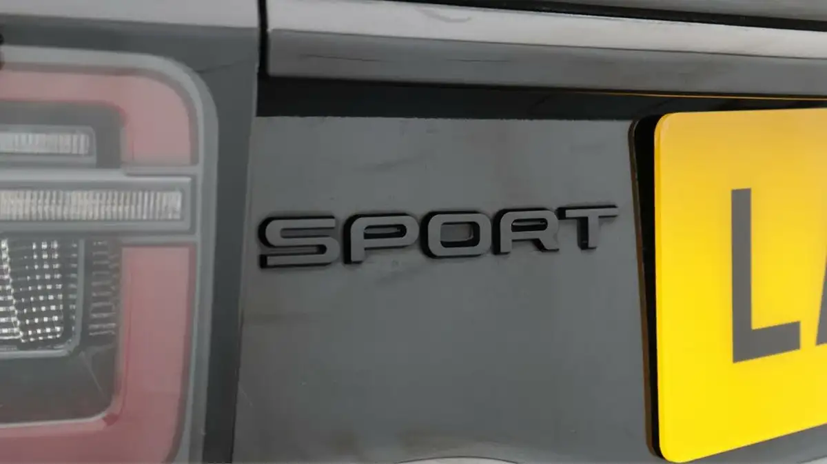 2021-land-rover-discovery-sport-20-d165-r-dynamic-s-plus-big-21
