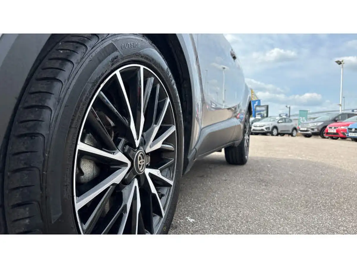 2018-toyota-c-hr-18-vvt-i-excel-big-22