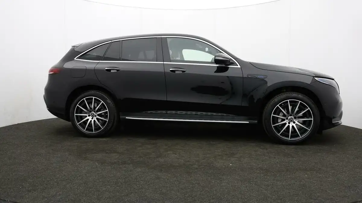 2022-mercedes-benz-eqc-e-eqc-400-amg-line-big-39