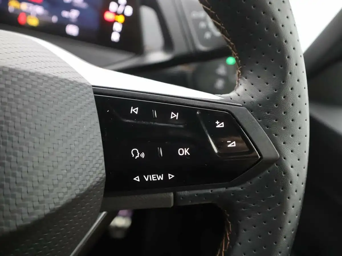 2024-cupra-born-e-v1-204ps-58kwh-big-38